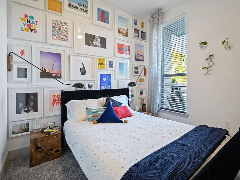 Model Bedroom