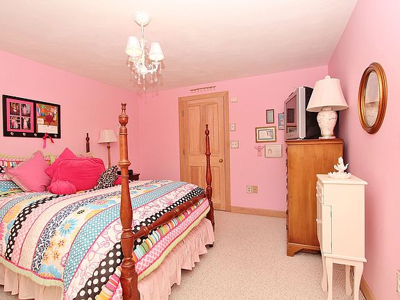 2nd image of 7586 Countrywood Dr