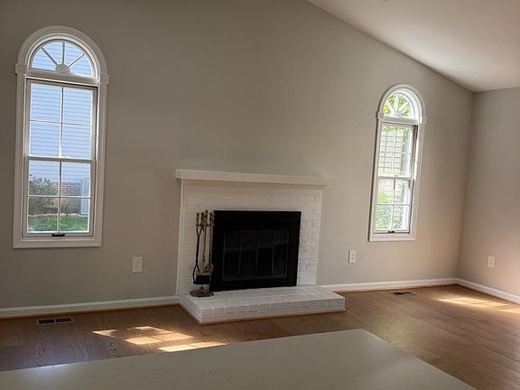 5th image of 10607 Maple Ridge Dr