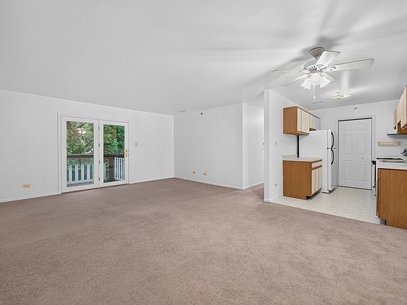 4th image of 2S640 Cerny Rd Unit A4