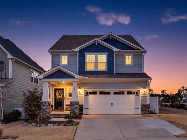 208 Sage Oak Ln, Holly Springs, NC 27540