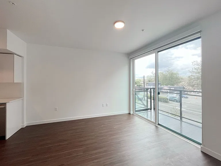 Spur Apartments — Photo 101