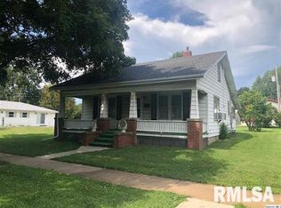 205 E North St, Mount Sterling, IL 62353