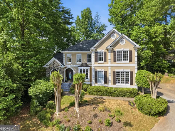 445 Clearlake Pl, Stone Mountain, GA 30087