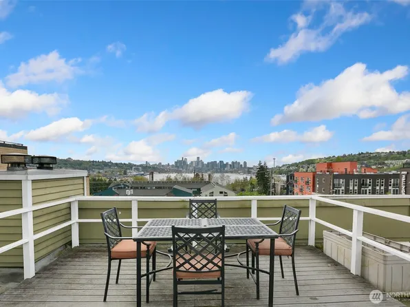 3420 Burke Avenue N #204, Seattle, WA 98103