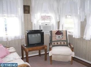 1006 Primos Ave, Secane, PA 19018