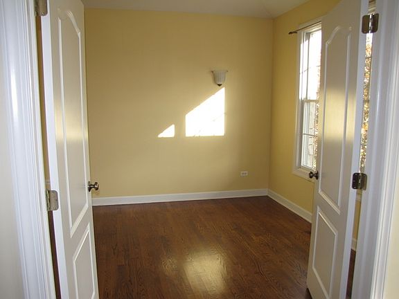 3rd image of 24936 Thornberry Dr