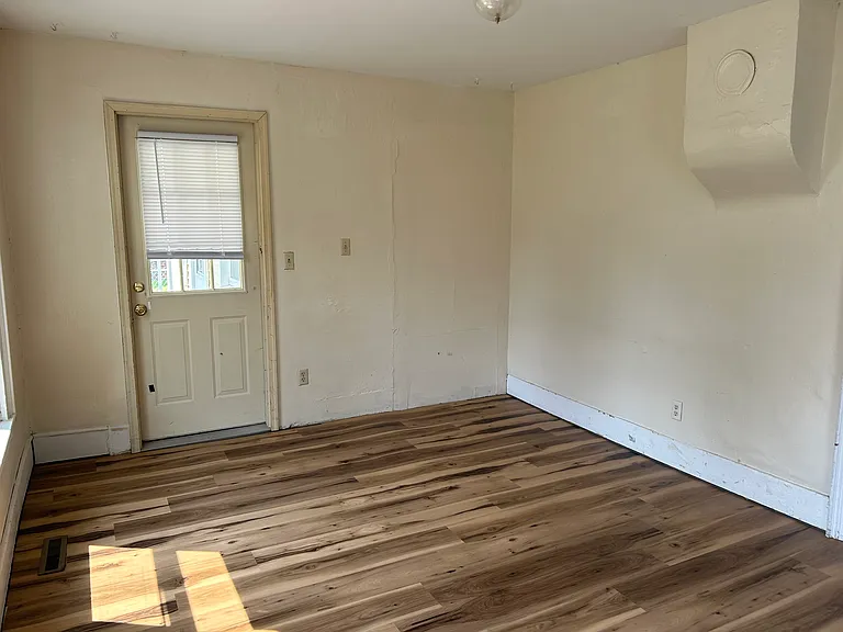 716 Menomonie St — Photo 3