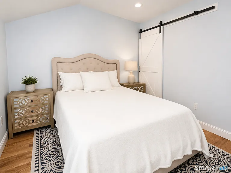 25 Naubuc Ave #5 — Photo 13