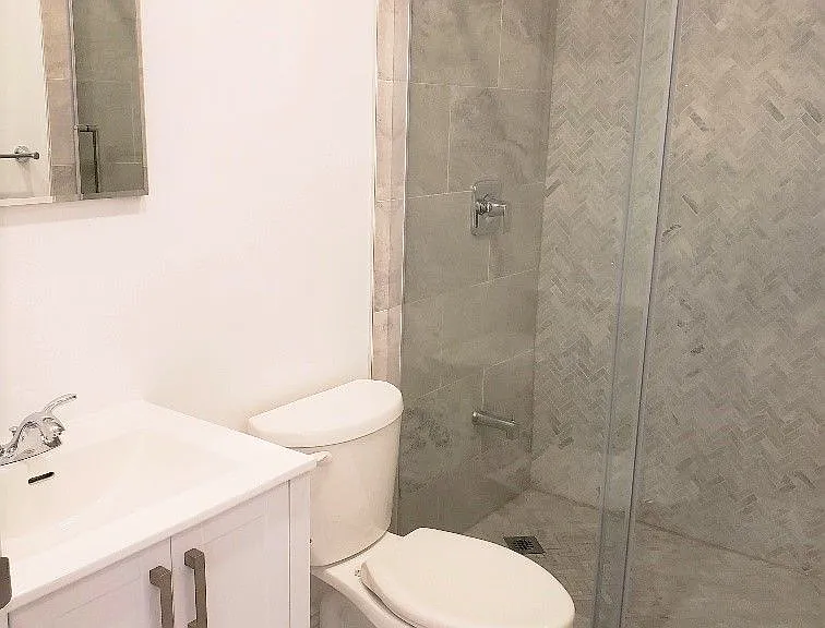 541 Palmerston Blvd #2 — Photo 12