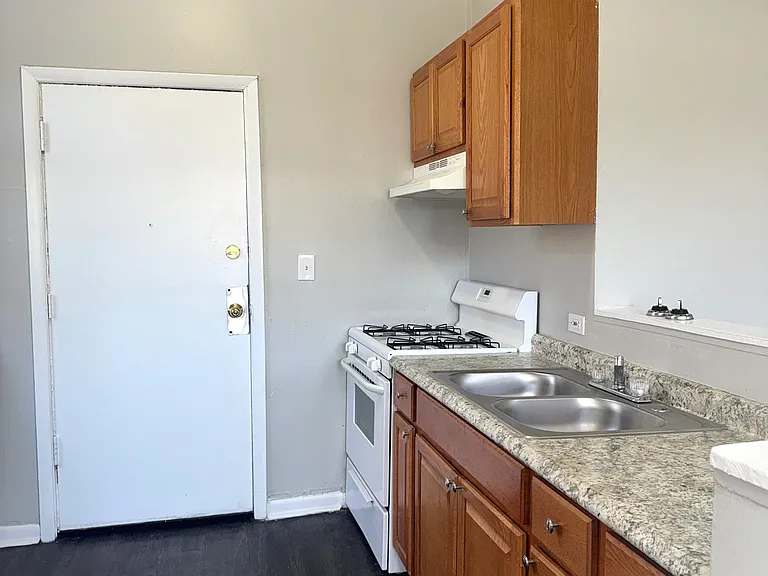 7015 N Paulina St #3W — Photo 10