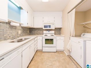 612 Woodland Vlg #612, Birmingham, AL 35216