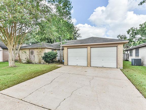 4th image of 12022 Osage Park Dr