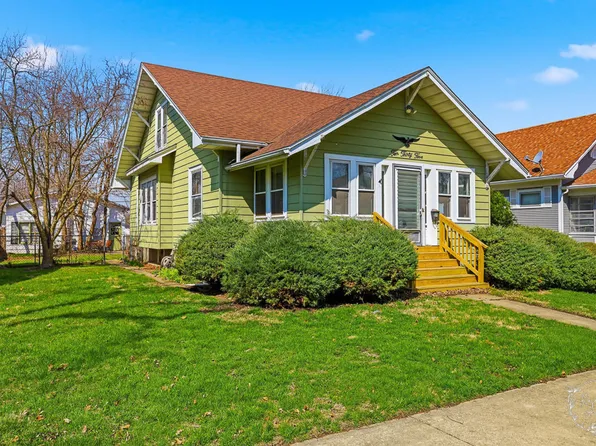 1035 S 3rd Ave, Kankakee, IL 60901