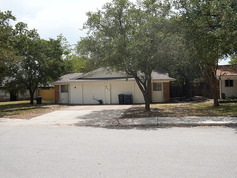 1712A Lawyer St #A — Photo 1