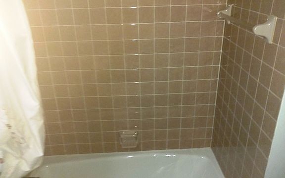 5th image of 13911 S Laramie Ave #105