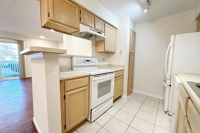 1523 Lincoln Way #204B — Photo 9