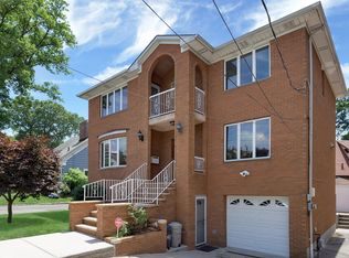 22006 46th Ave, Flushing, NY 11361