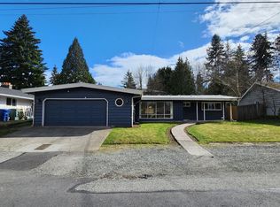 10431 NE 28th Pl, Bellevue, WA 98004