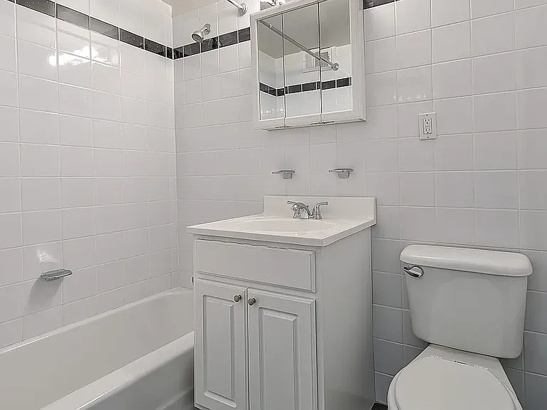 305 E 86th St #6SW — Photo 6