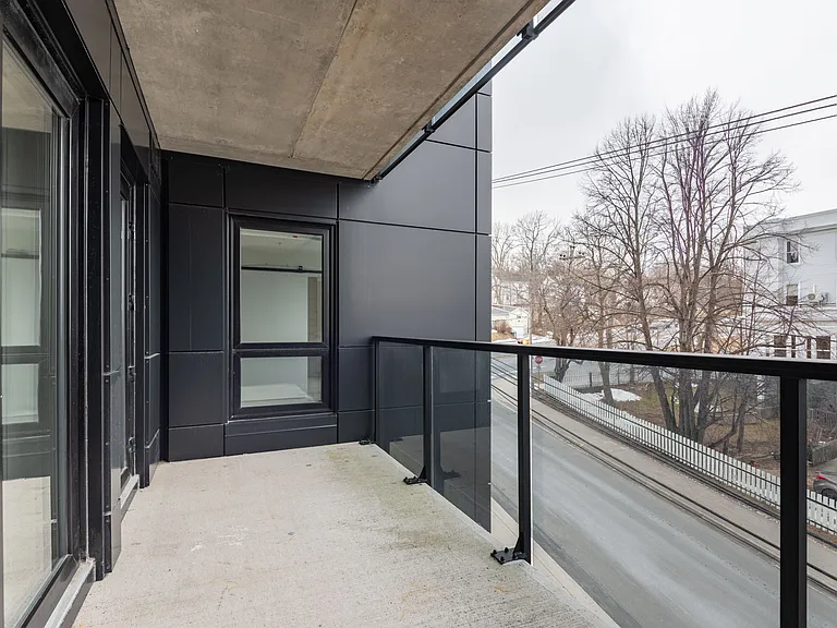 3075 Devonshire Ave — Photo 11