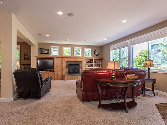 4th image of 12285 SW Whistlers Ln