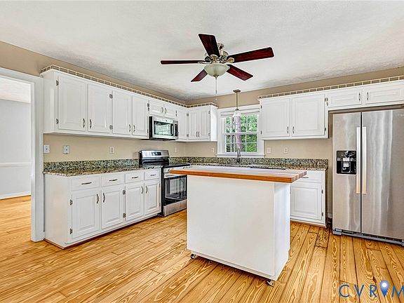 2nd image of 6425 Somerton Pl