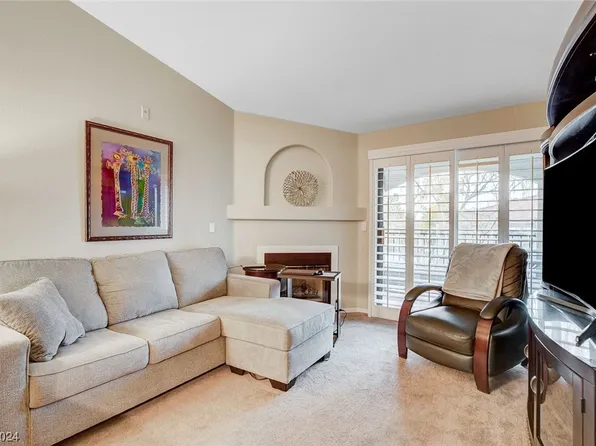 950 Seven Hills Dr APT 3023, Henderson, NV 89052