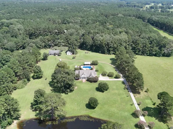 7953 Pipes Ln, Ethel, LA 70730