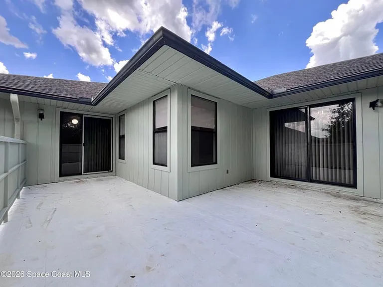 1914 Dipol Courtway — Photo 13