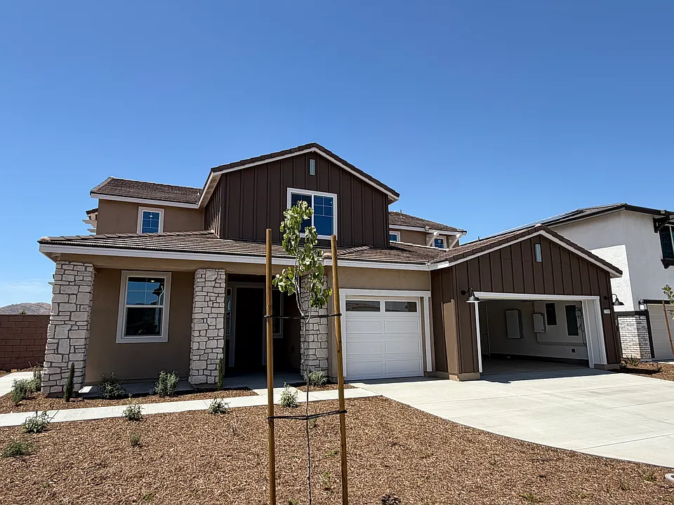 27193 Lullaby Ln