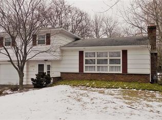 110 Kirk Rd, Rochester, NY 14612