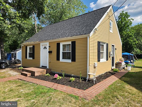 2nd image of 310 Princeton Ave