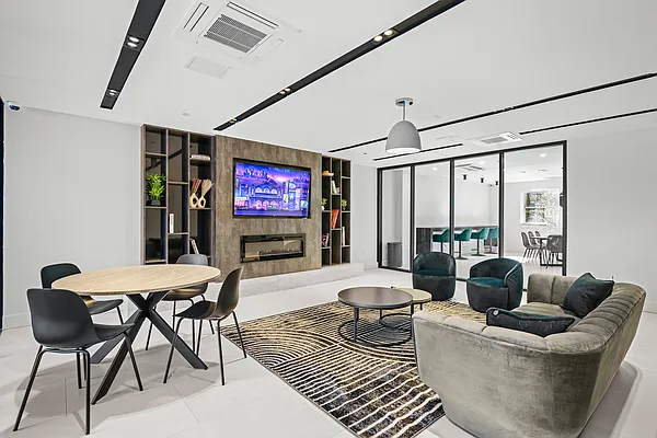 Rented by Nooklyn NYC LLC | media 17