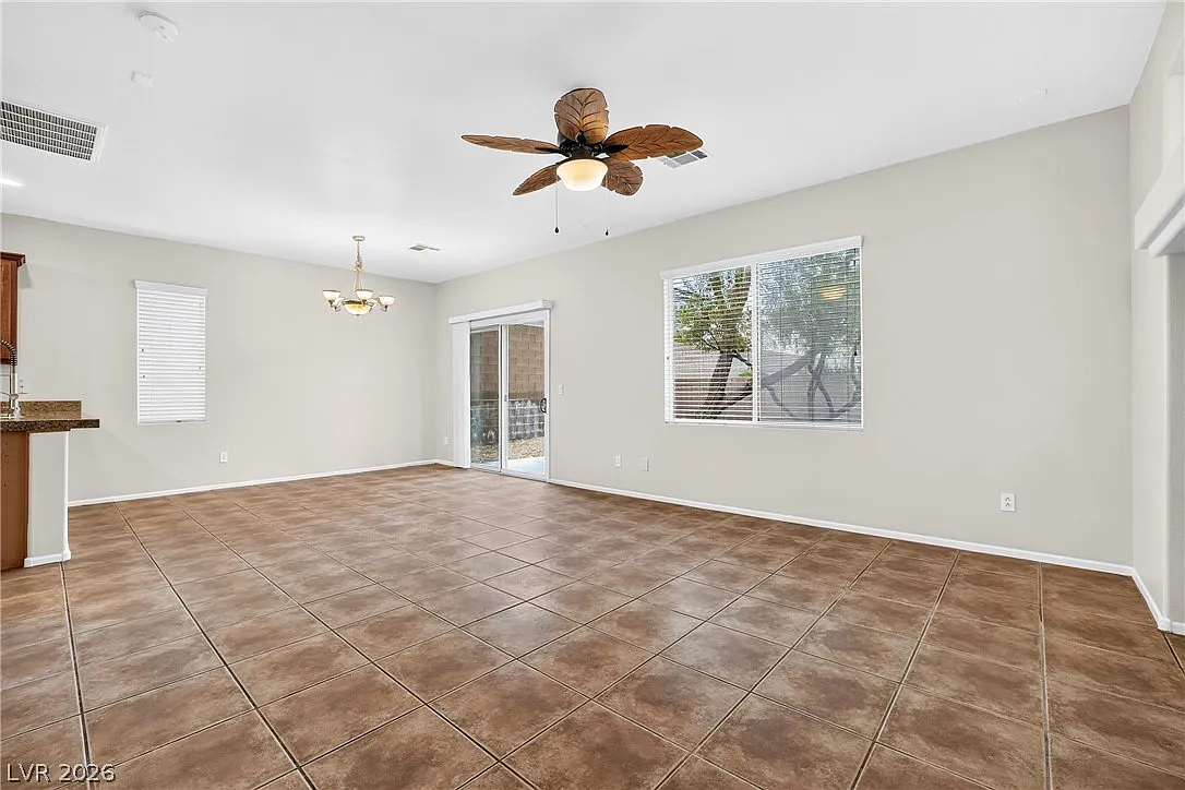 3 bed, 2.5 bath, 1581 sqft, $1,875 — Photo 4