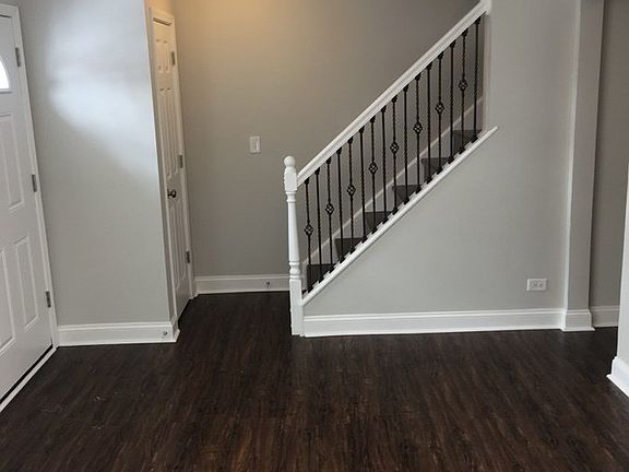 2nd image of 1555 McKool Ave