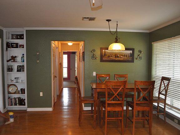 5th image of 406 Westway Dr