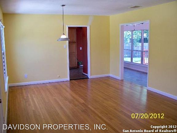4th image of 134 Irvington Dr
