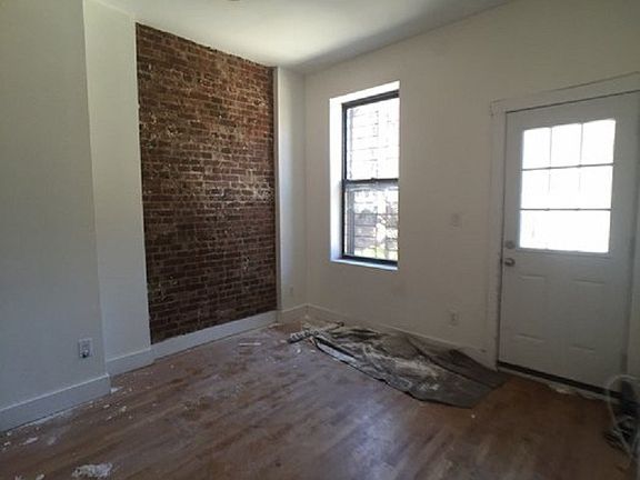 4th image of 1213 Rogers Ave