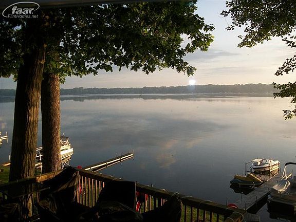 4th image of 2184 Catalpa Dr