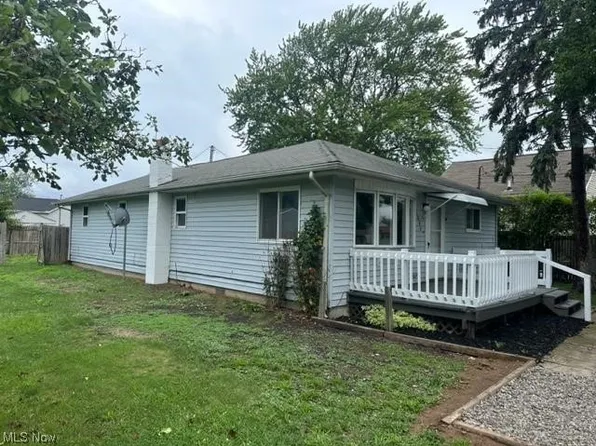 1006 Adams St, Vermilion, OH 44089