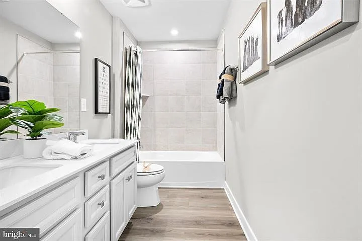 141 Dithridge Dr — Photo 37