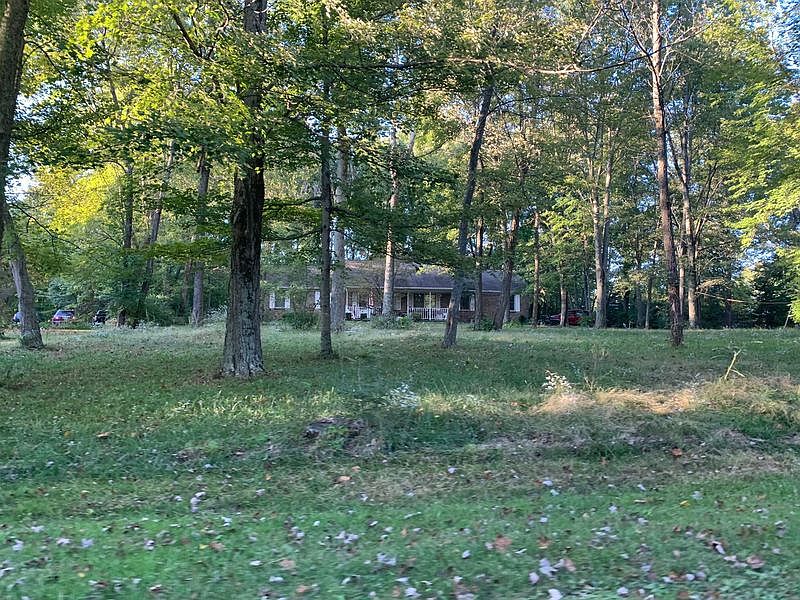 2nd image of 199 Hanley Ln