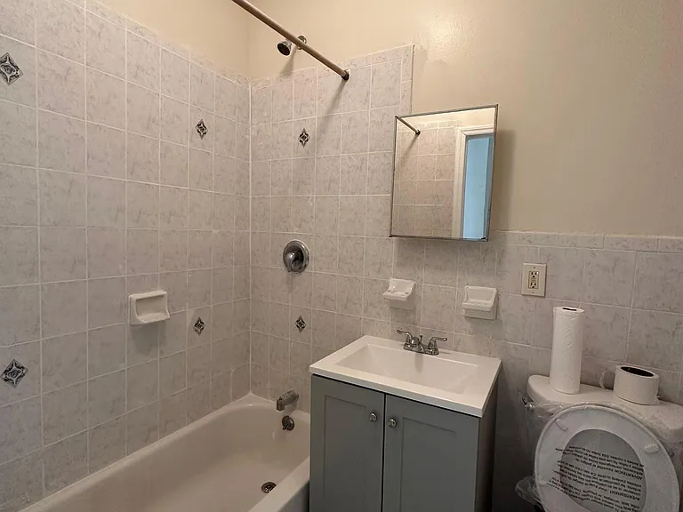 740 E 214th St #2 — Photo 2