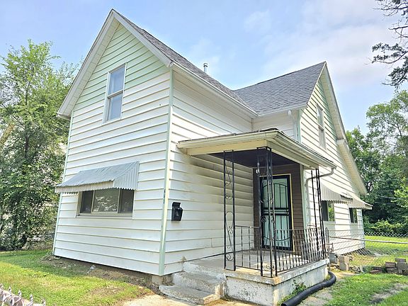 2nd image of 234 Studebaker St
