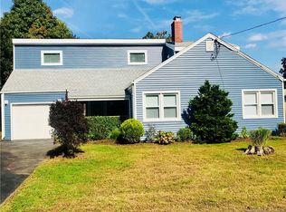 15 Sanford Rd, Manchester, CT 06042