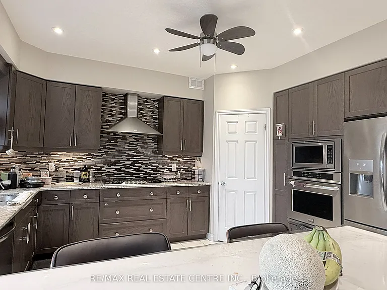 110 Rivertrail Ave — Photo 9