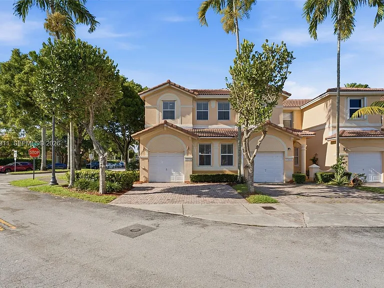 12594 SW 122nd St — Photo 20