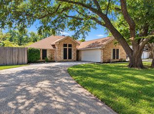 1107 Bayshore Dr, Rockwall, TX 75087