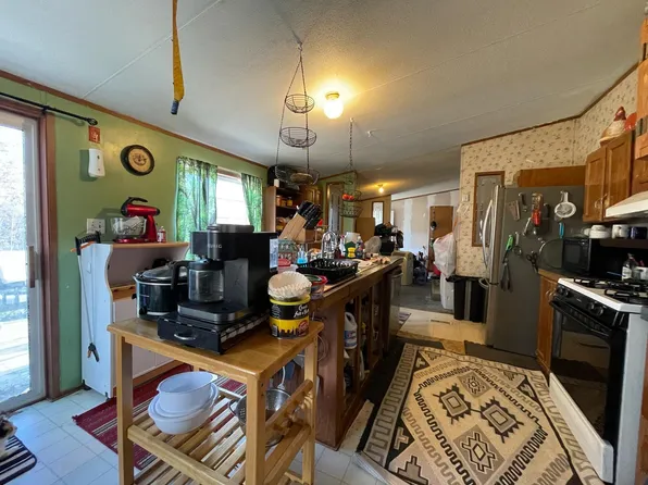 139 N Shore Road, Newfield, ME 04095